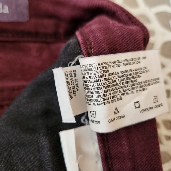 💥SALE💥GLoria Vanderbilt, 12Average, Amanda Wine Colored Womens Dress Jeans - Picture 6 of 6